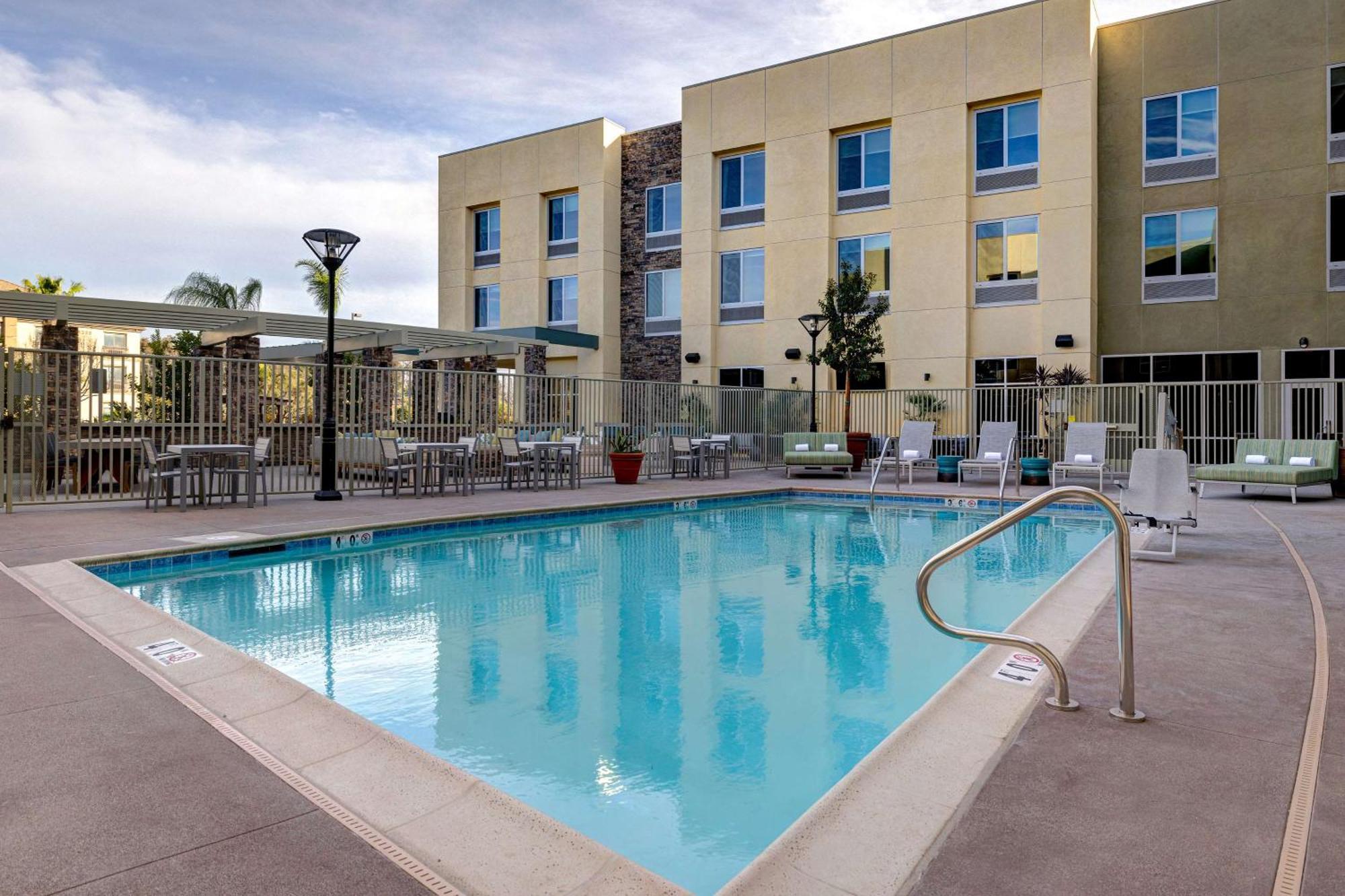 Hilton Garden Inn Temecula Eksteriør bilde